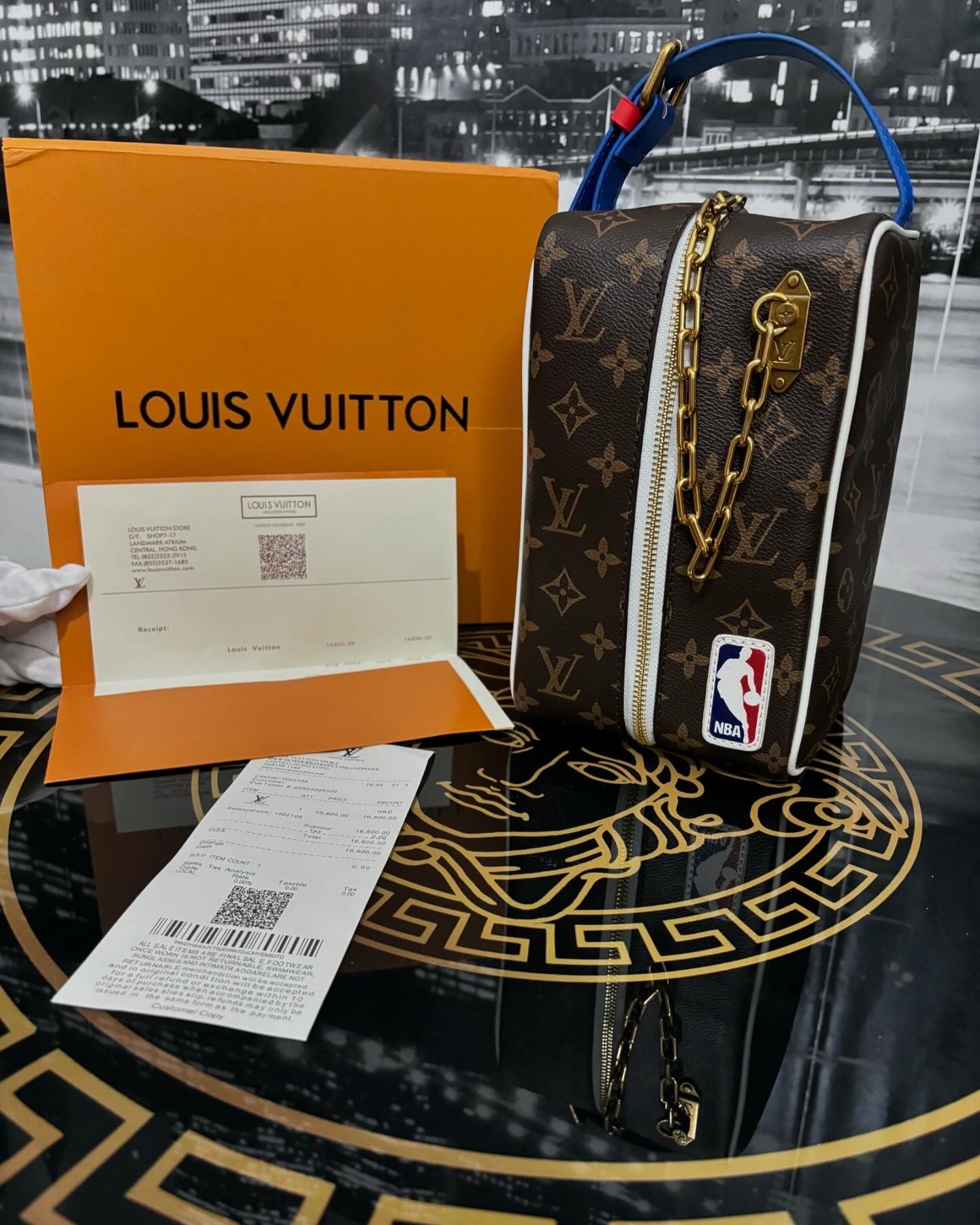 Borsello Louis Vuitton X NBA Cloakroom Dopp kit monogram